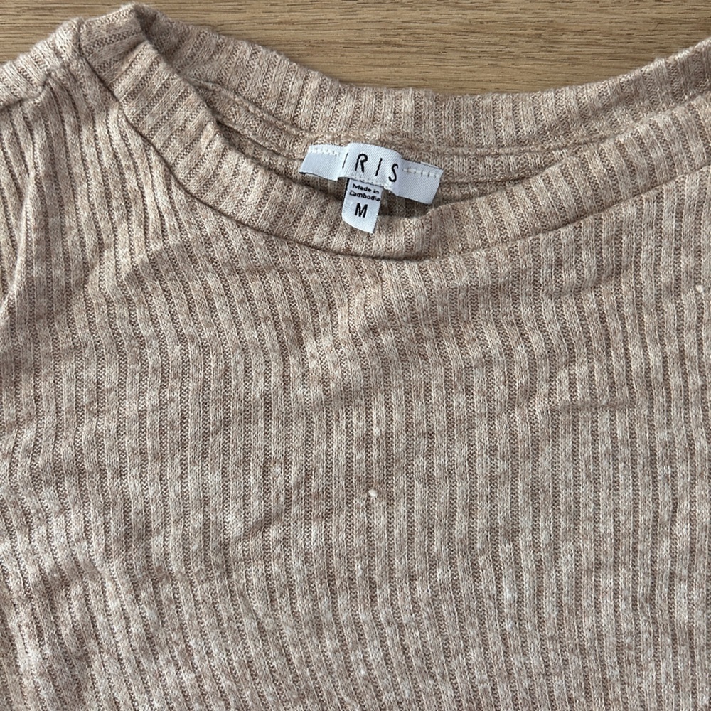 Iris Women’s Ribbed Knit 2-Piece Lounge Set – Neutral Beige | EUC - Picture 7 of 8